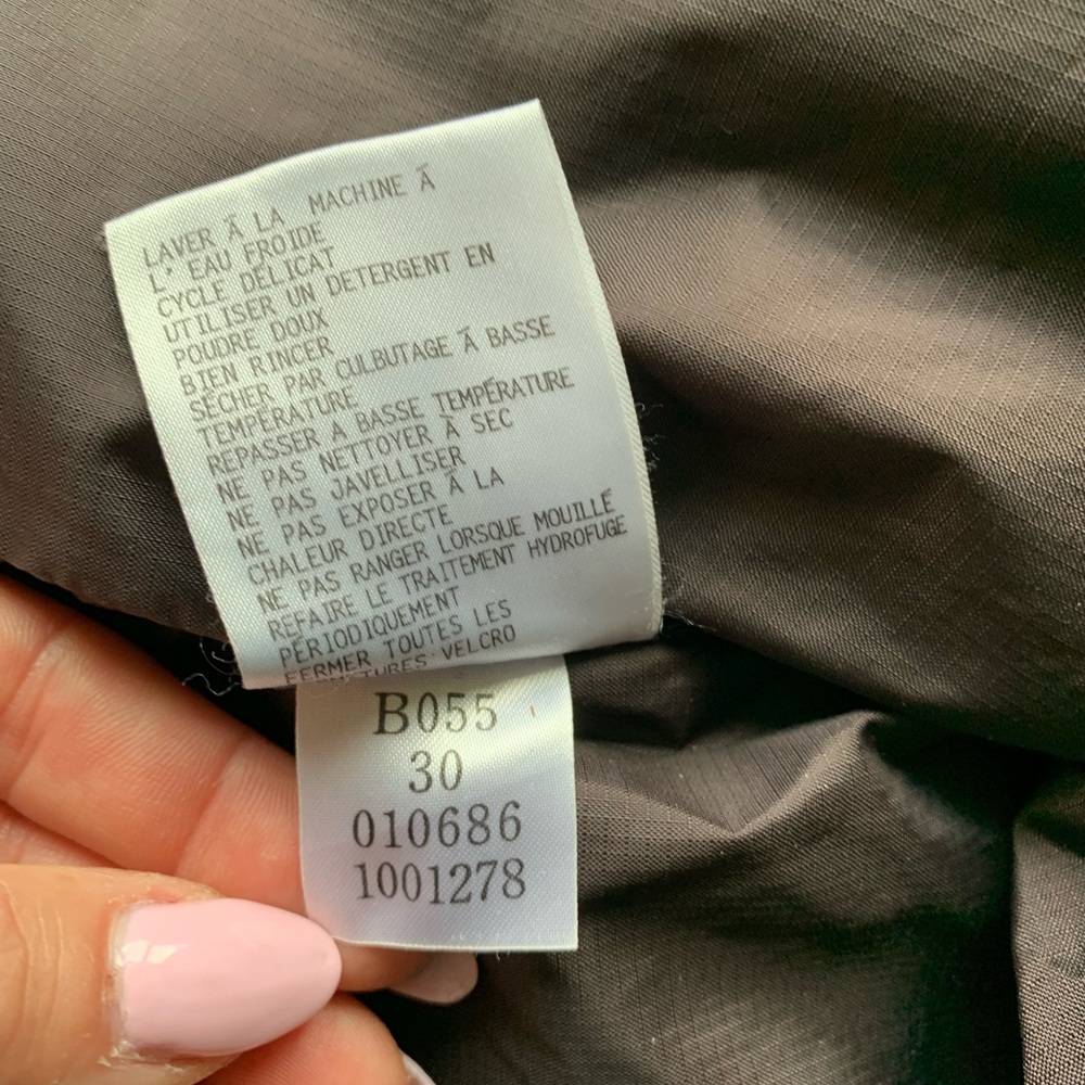 The North Face HyVent Hooded Rain Jacket Red White Waterproof Women XS - Picture 16 of 16